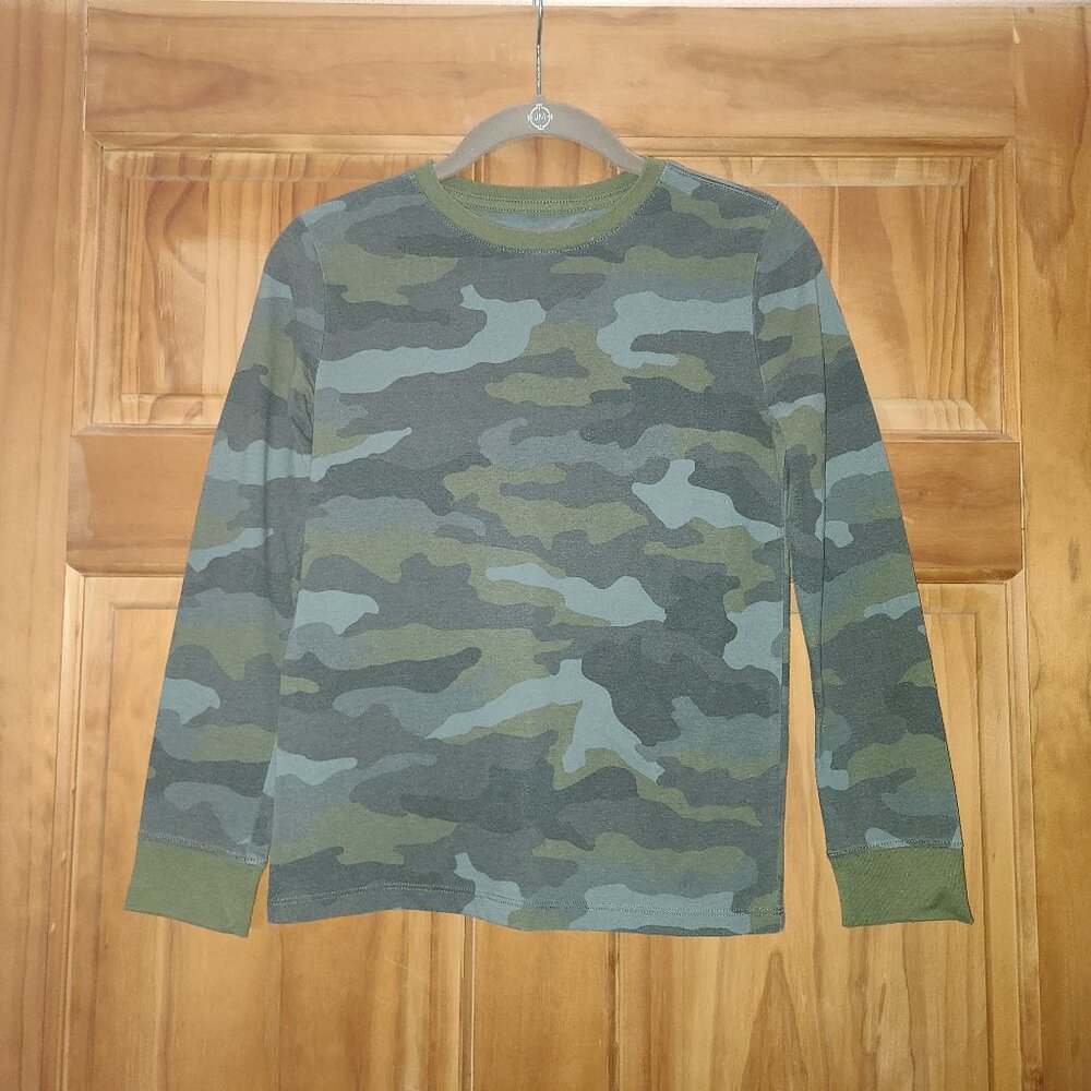 5/$30 Boys Cat & Jack Camouflaged Long Sleeve Shirt